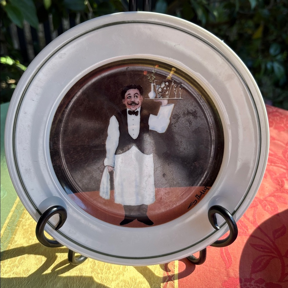 Guy Buffet ~ Williams Sonoma " Sommelier" " Room Service " Dish